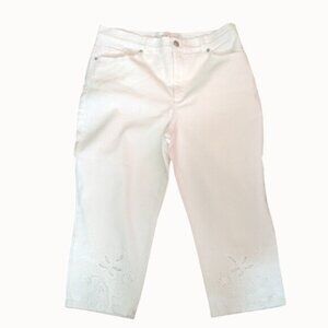 Gloria Vanderbilt Women's White Embroidered Jeans Size 10